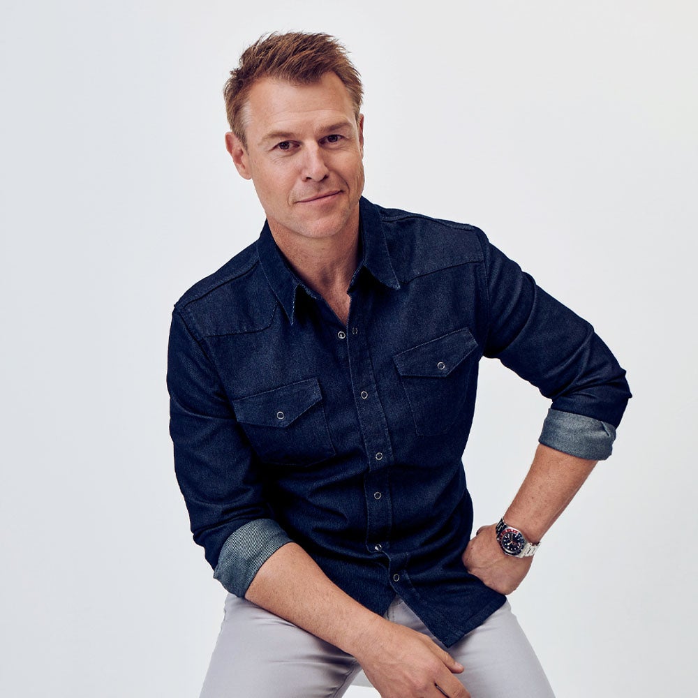 Rodger Corser Gets Set For A WhoDunnit Like No Other. - Paramount ANZ